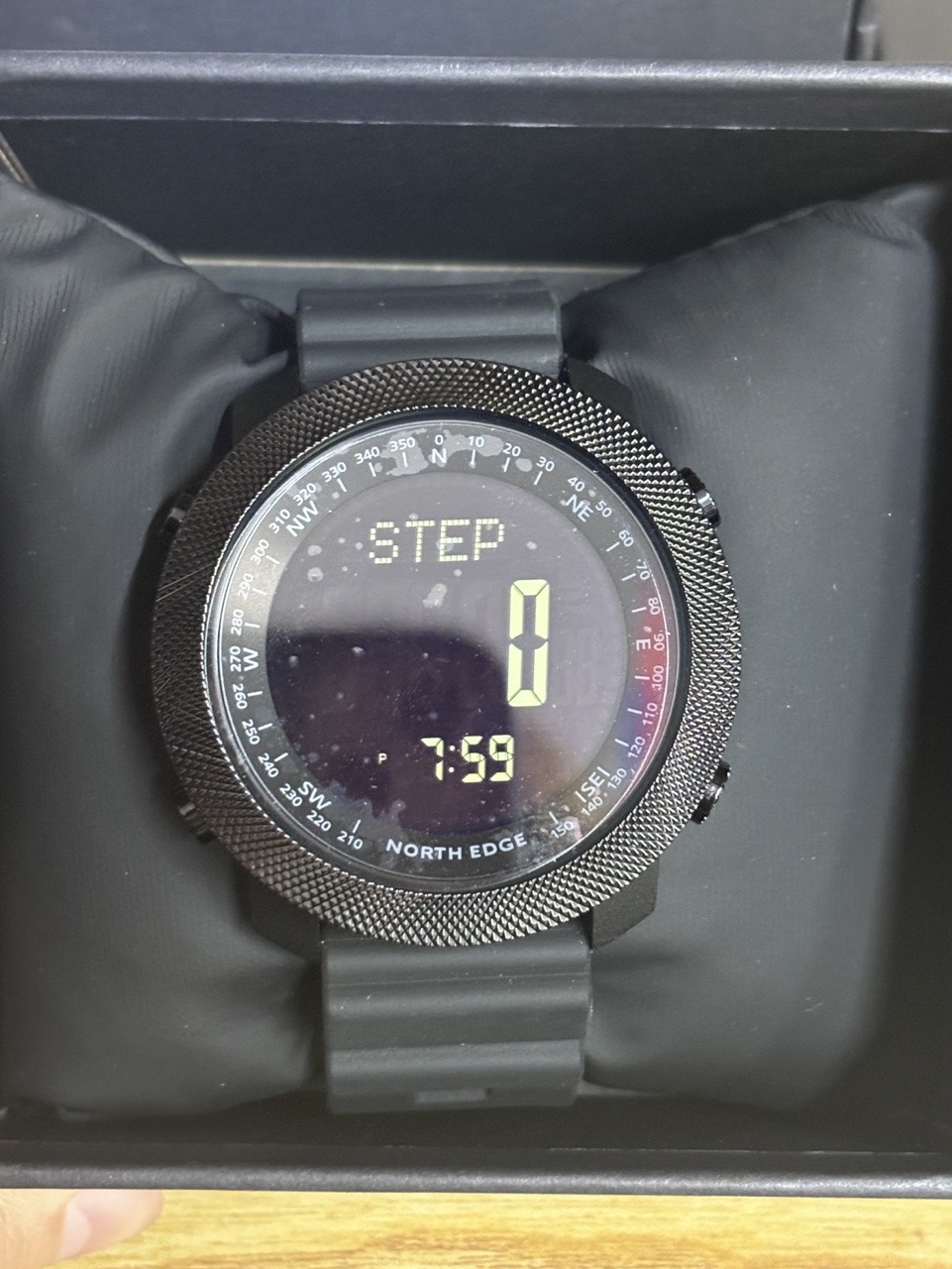 Altimeter Compass Watch - ساعة رقمية للرجال NORTH EDGE DESERT
