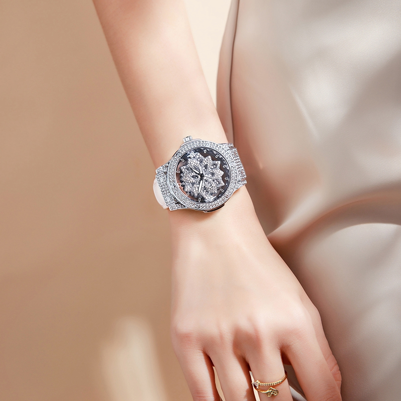 ساعة نسائية ماركة فاخرة مرصعة  - مراجعة Smartwatch Watches Brands For Women وسعره